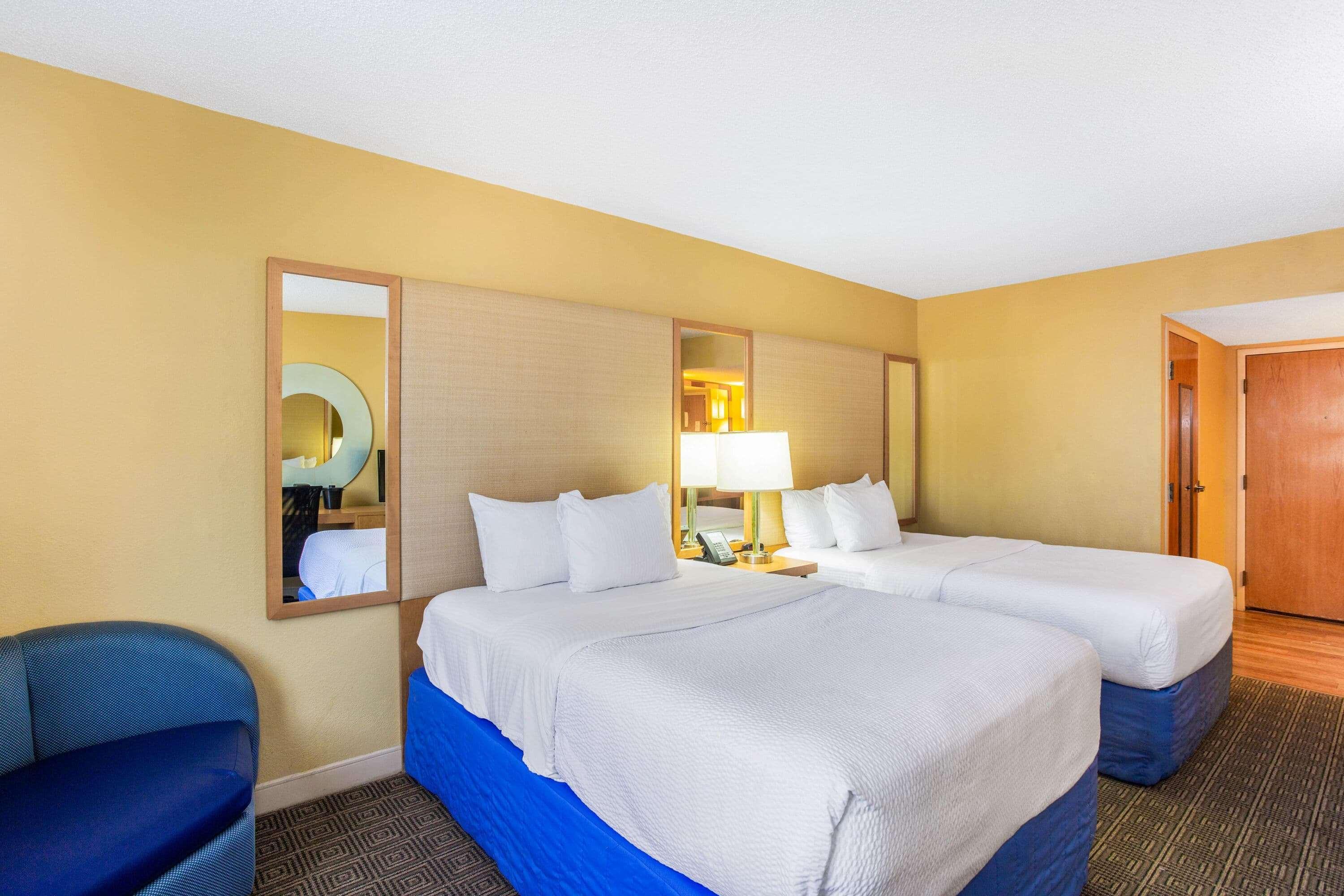 La Quinta By Wyndham Sarasota Downtown Otel Dış mekan fotoğraf