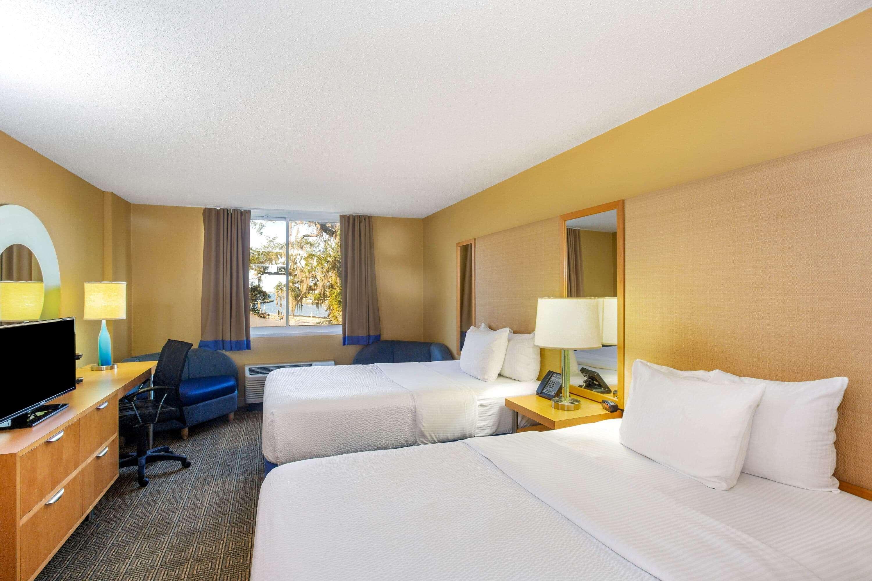 La Quinta By Wyndham Sarasota Downtown Otel Dış mekan fotoğraf