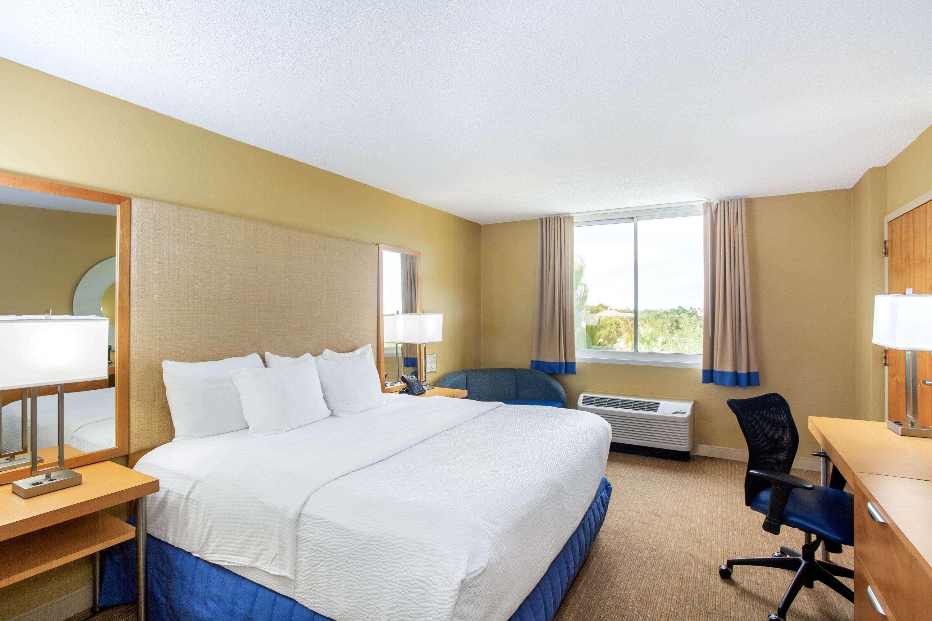 La Quinta By Wyndham Sarasota Downtown Otel Dış mekan fotoğraf