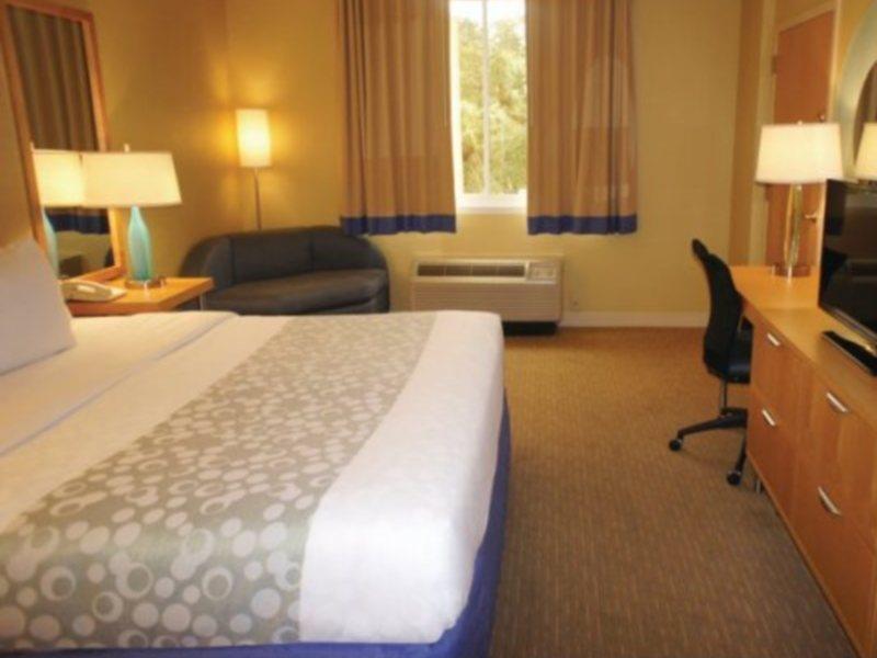 La Quinta By Wyndham Sarasota Downtown Otel Dış mekan fotoğraf