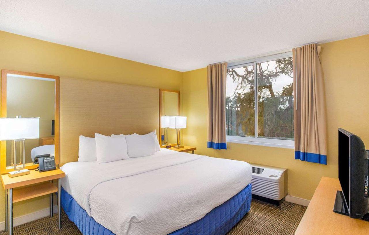 La Quinta By Wyndham Sarasota Downtown Otel Dış mekan fotoğraf